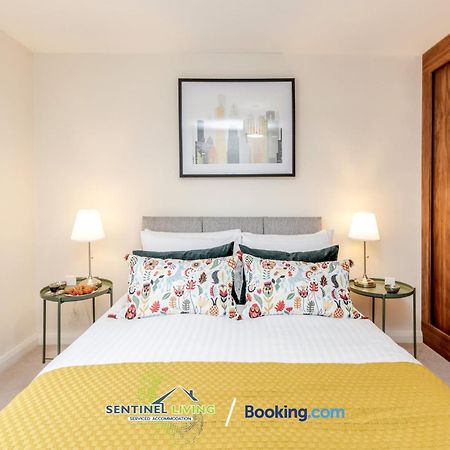Windsor Sentinel: 2-Bedroom Serviced Apartment with Free Wi-Fi Exterior photo