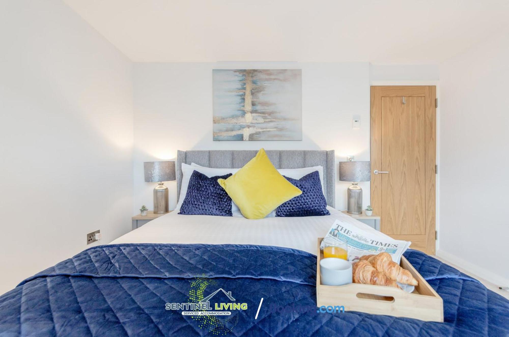 Windsor Sentinel: 2-Bedroom Serviced Apartment with Free Wi-Fi Exterior photo
