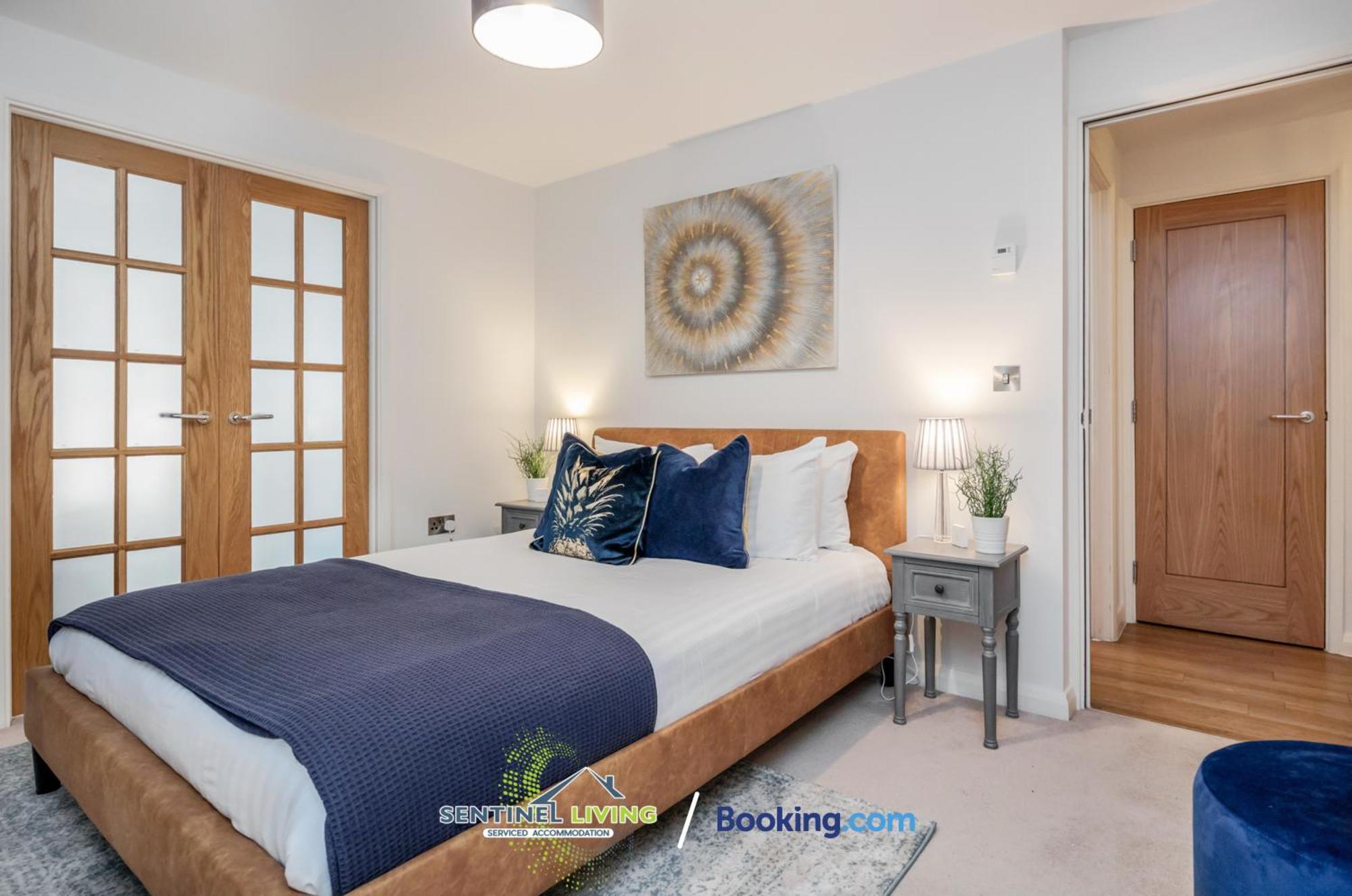 Windsor Sentinel: 2-Bedroom Serviced Apartment with Free Wi-Fi Exterior photo